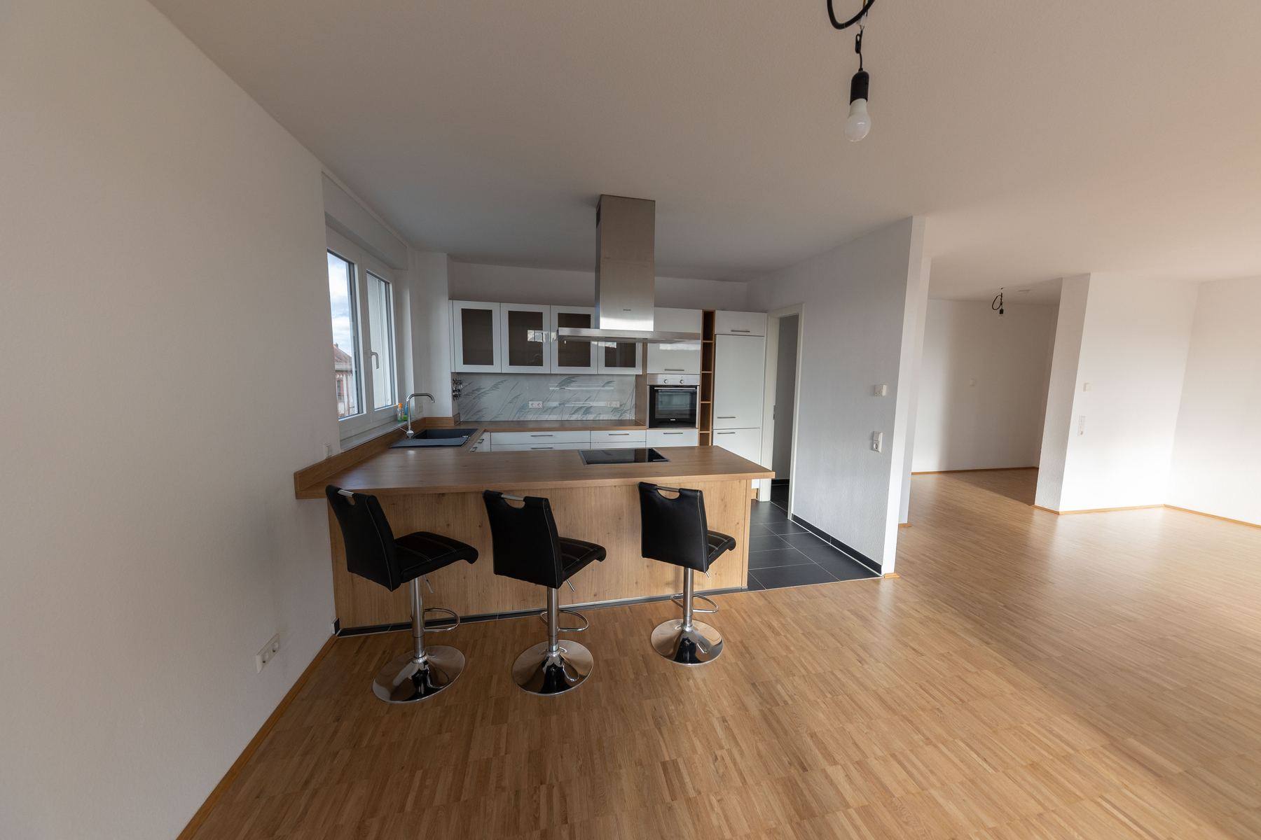Zimmer mit Zugang zur Dachterrasse